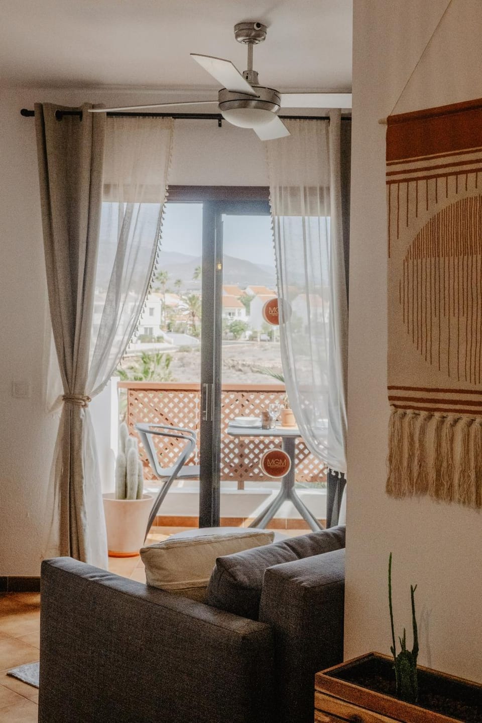 View (from property/room), Living room, Seating area
