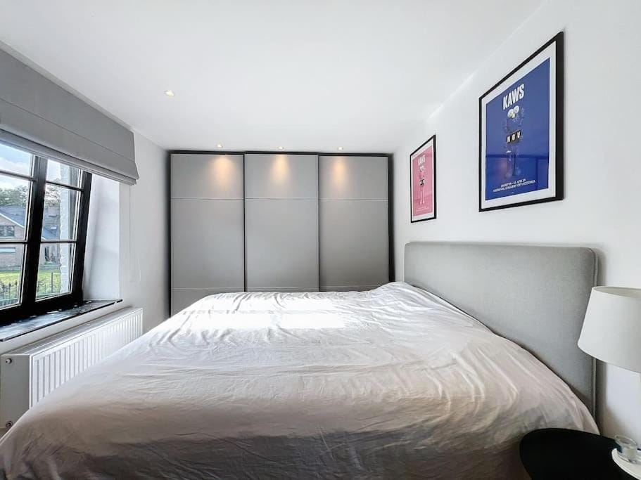 Agréable maison au calme avec jardin privé House in Charleroi