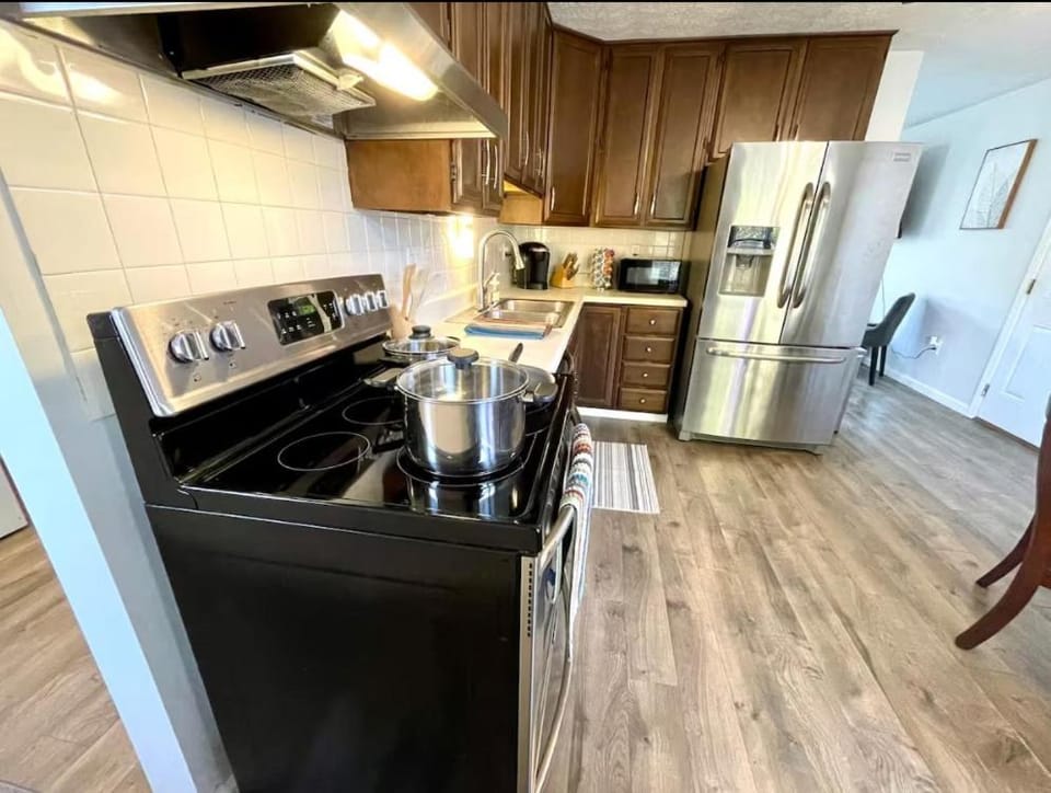 Kitchen or kitchenette, oven, stove, kitchen