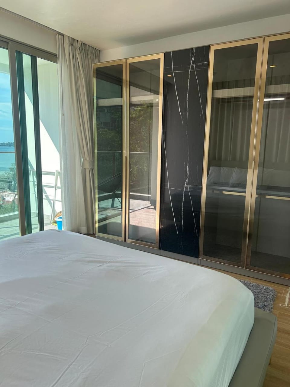 Oceana Kamala Stunning corner Suite Sea View Apartment in Kamala
