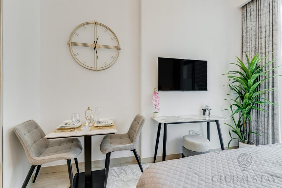 TV and multimedia, Dining area
