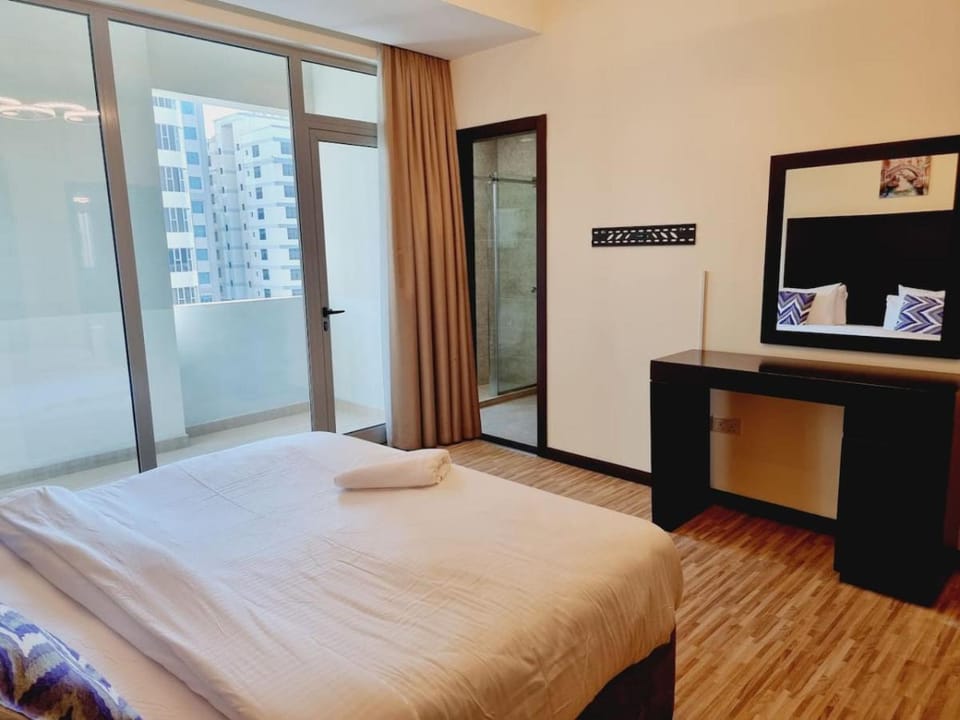 Aspire Tower # 7th Floor 2 Bhk Paradise Suite Apartment hotel in Manama