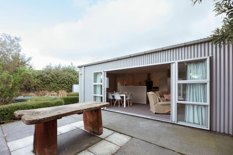 Patio, Living room, Seating area, Dining area