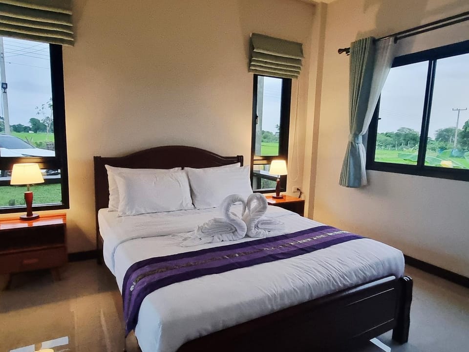 บ้านสวนโฮมสเตย์ Chalet in Thailand