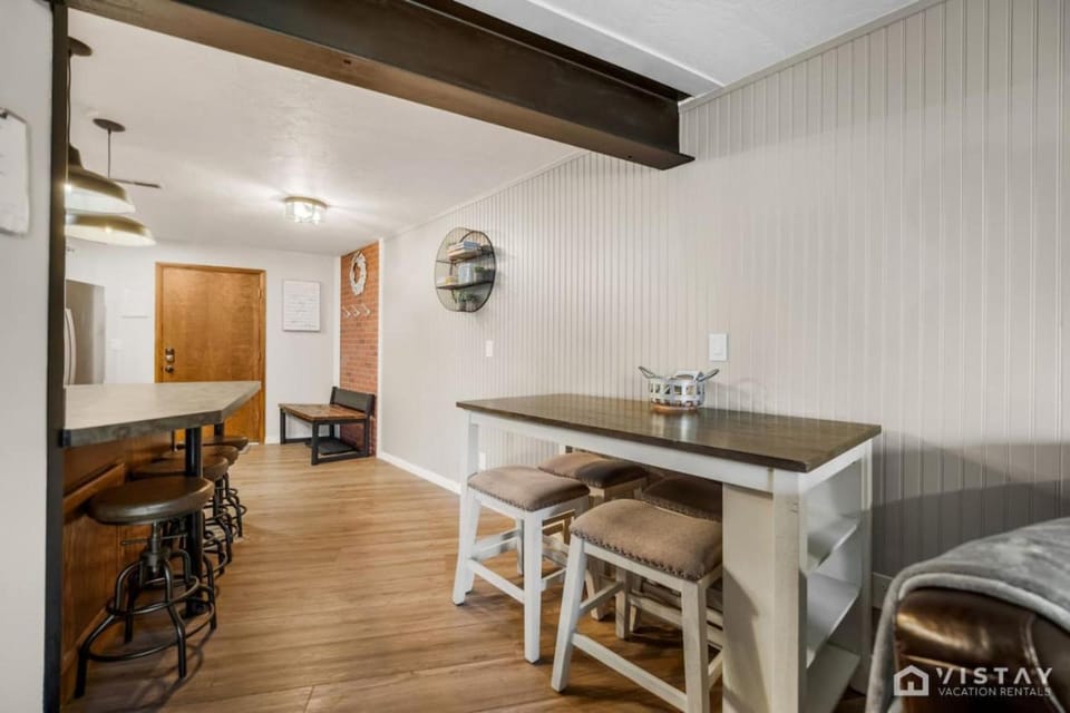 Timbernest 1A - Cozy n Convenient Mountain Condo Apartment in Brian Head