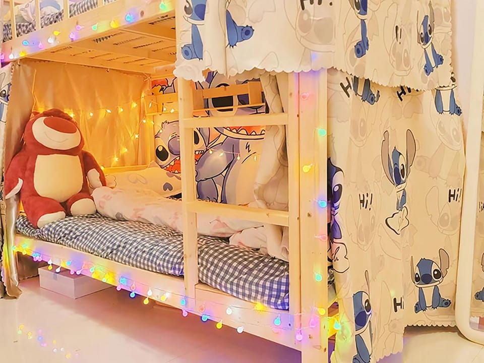 Bed, Photo of the whole room
