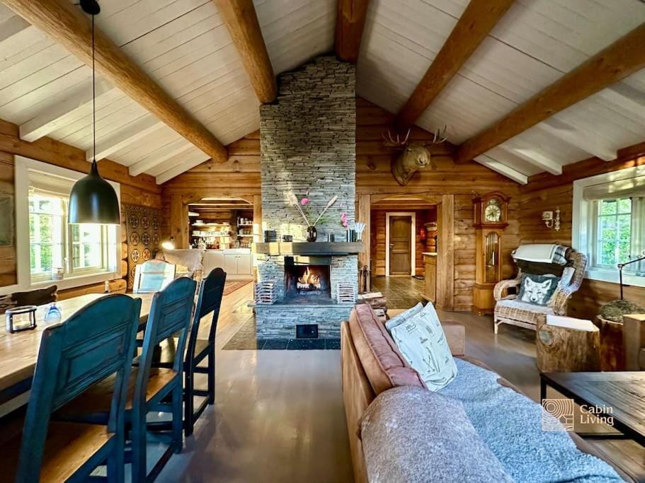 Log cabin in Hafjell with ski in ski out, sauna and view Cabin in Innlandet