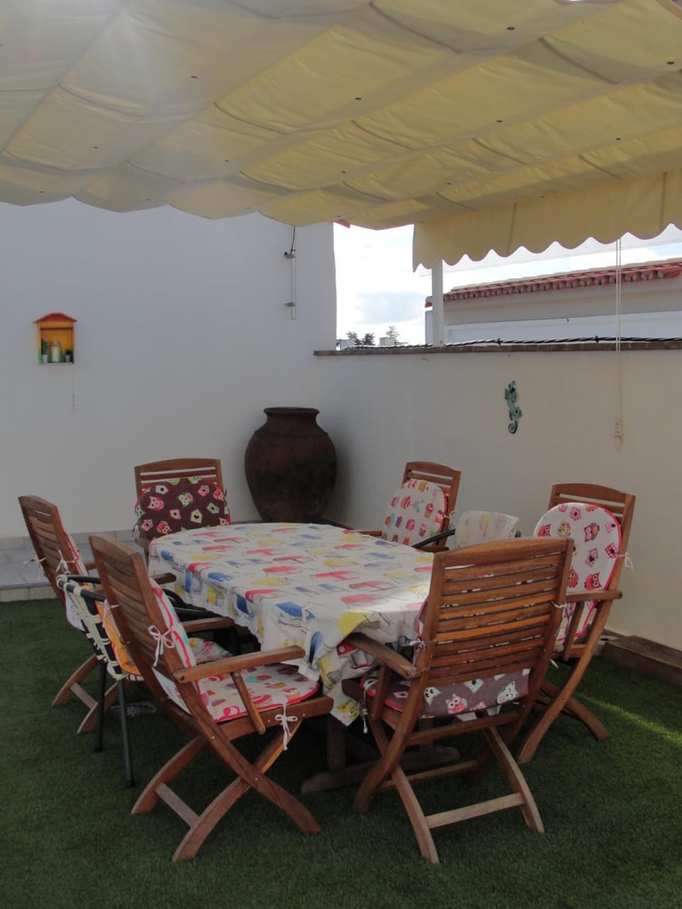 Patio, Dining area