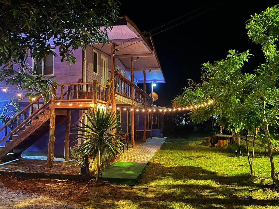 ลูกดกแน่โฮมสเตย์ ที่พักเกาะลิบง Vacation rental in Thailand