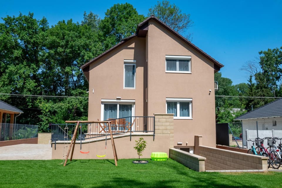 Pipi és Papi vendégház Apartment in Hungary