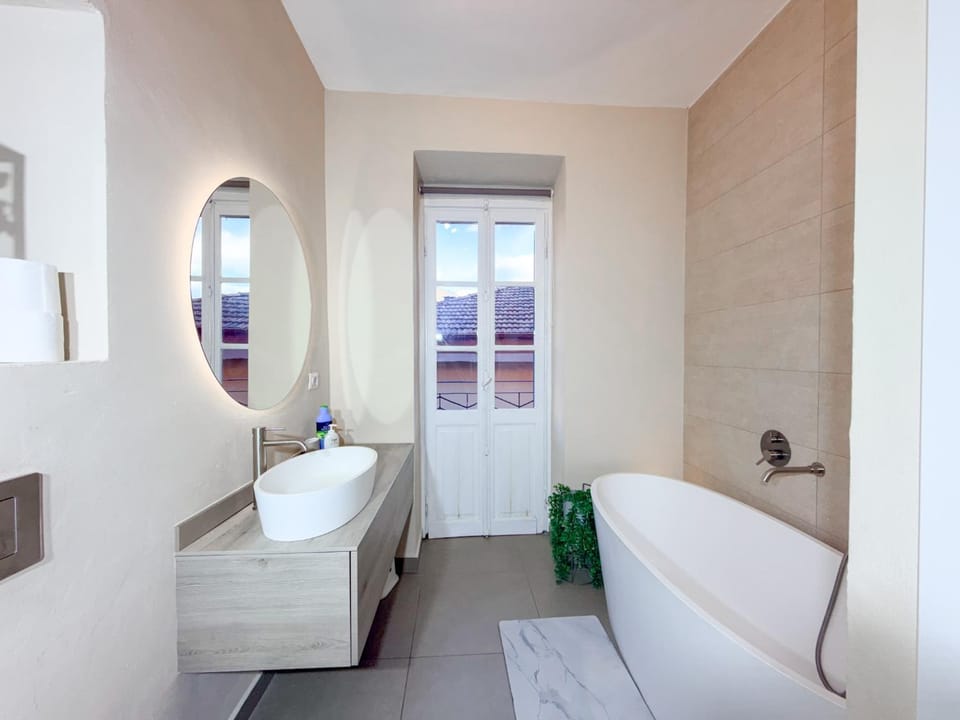 Toilet, Bathroom, Bath, towels