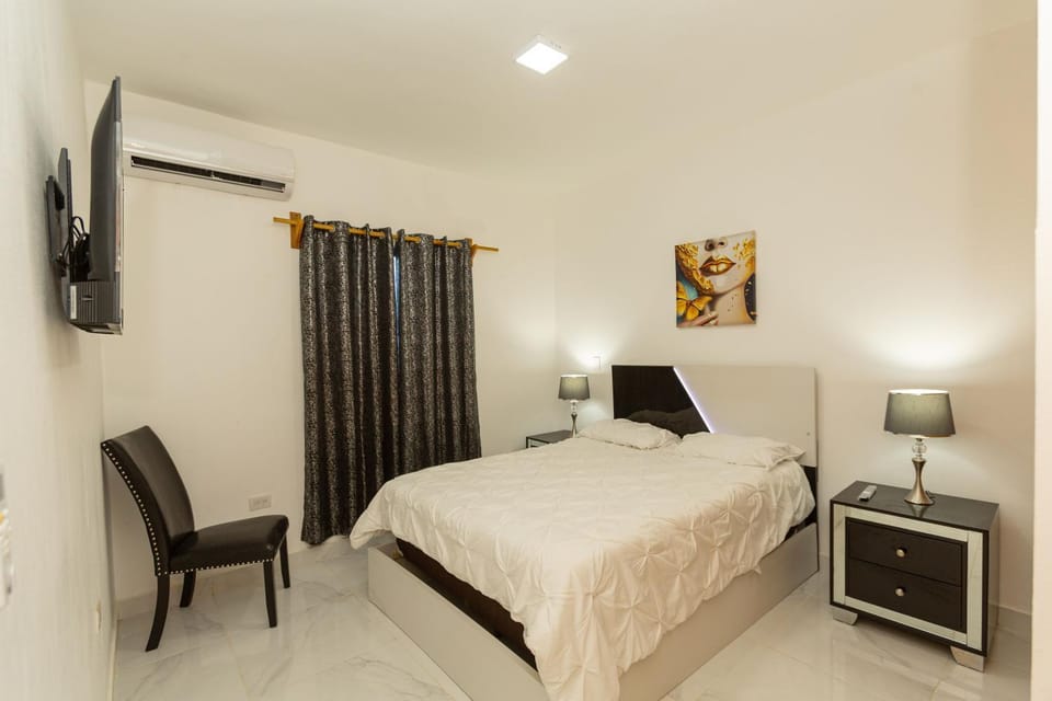 Crown ll-3 Bedrooms-Pool-Close to everything! Apartment in Puerto Plata