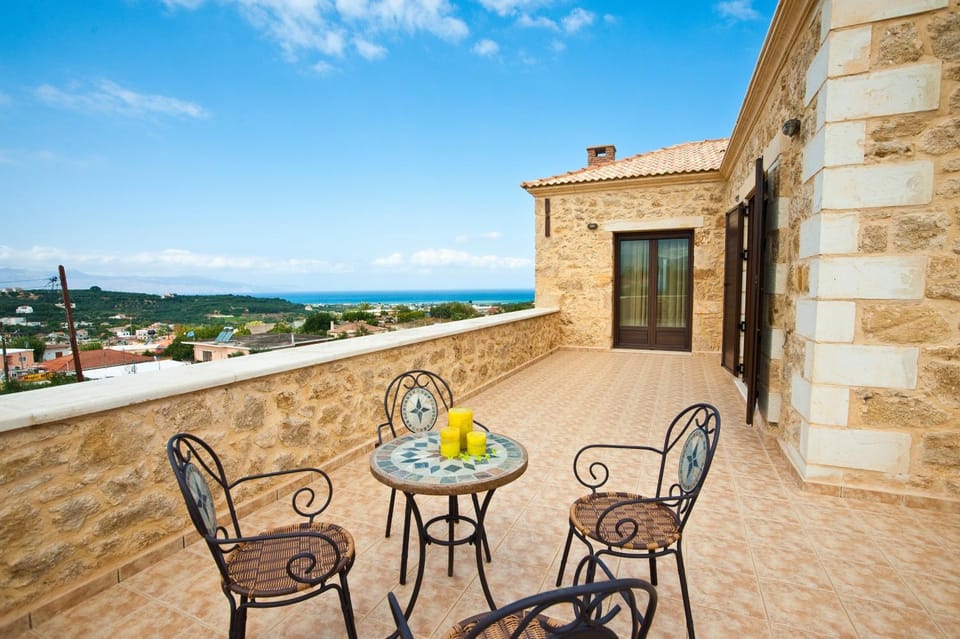 Spring, Day, Neighbourhood, Bird's eye view, Balcony/Terrace, On site, Garden view, Landmark view, Mountain view, Pool view, Sea view, Street view