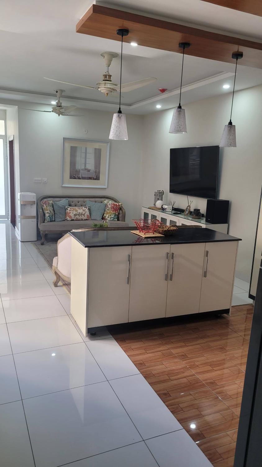 TV and multimedia, Kitchen or kitchenette