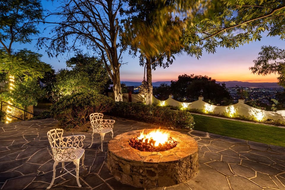 Natural landscape, Garden, City view, Garden view, Inner courtyard view