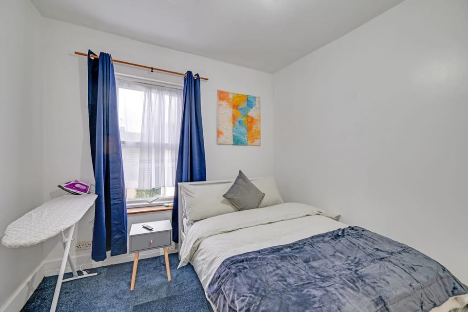 Cosy & Comfy Tottenham Apartment Sleeps 4 Apartment in London