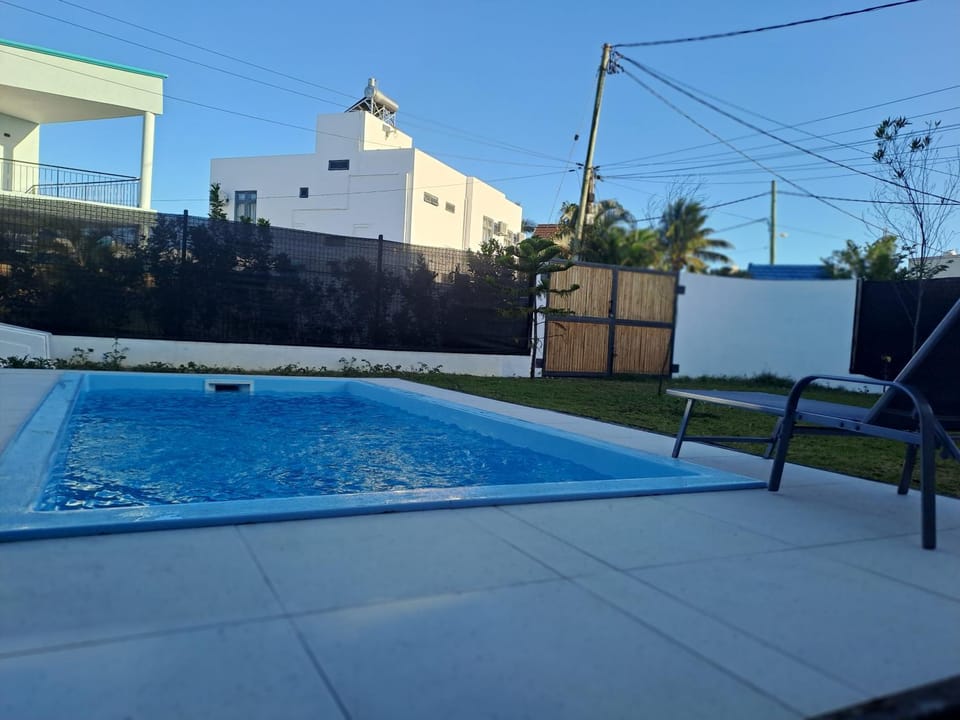 Pool view, Swimming pool, sunbed