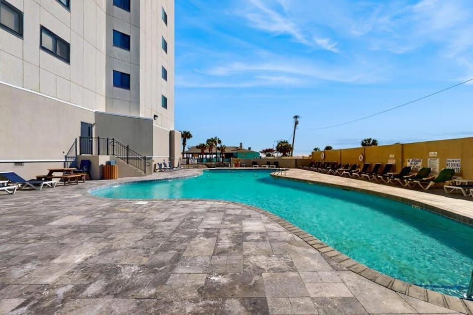 Renaissance Tower 816C Apartment in Ocean Lakes