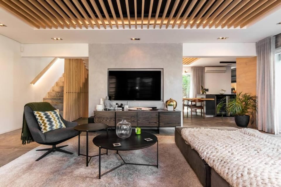 TV and multimedia, Living room, Seating area
