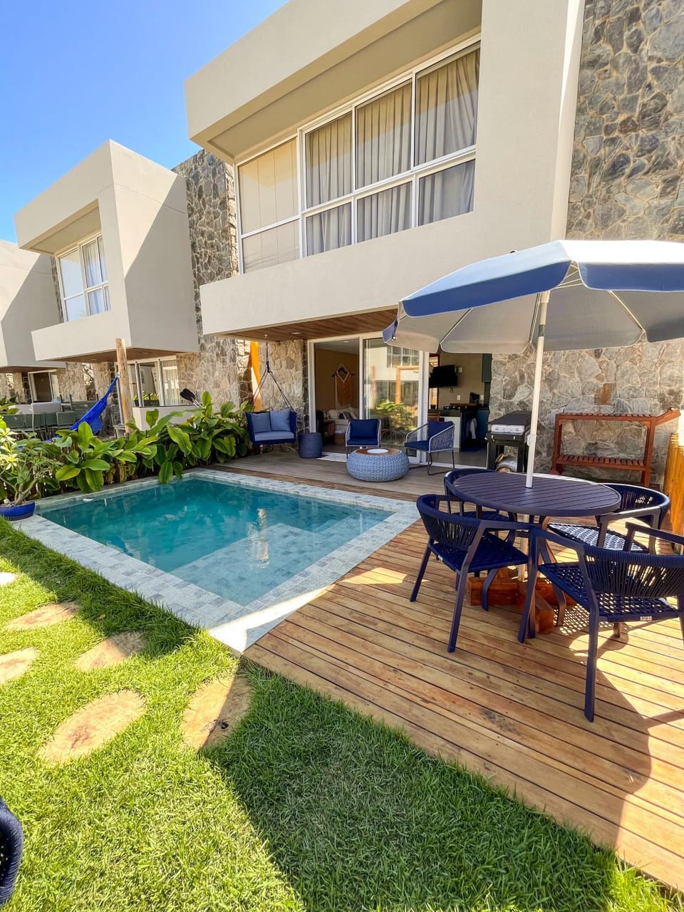 Garden, Pool view, Swimming pool, sunbed