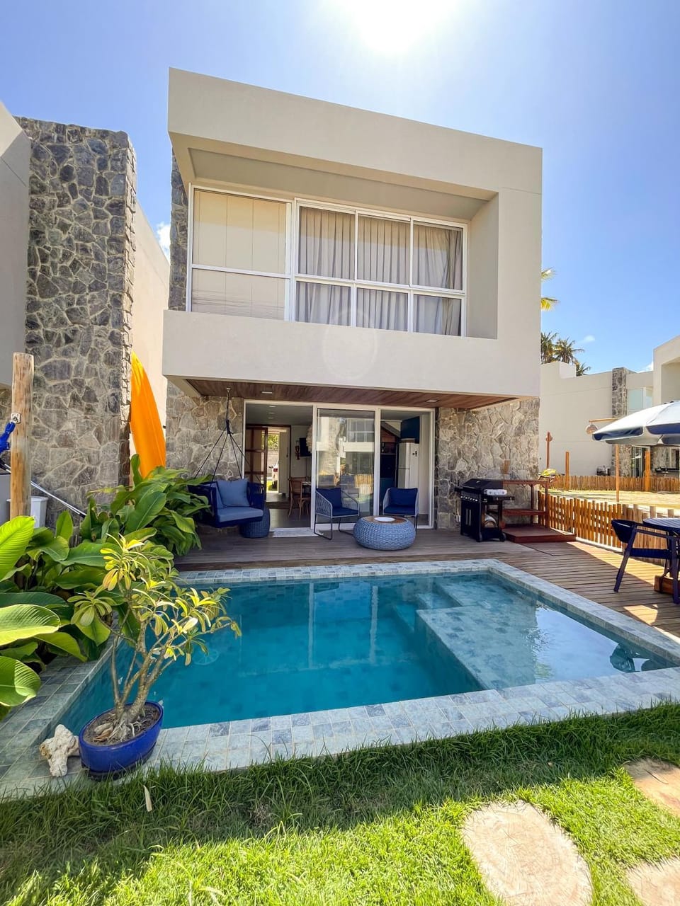 Pool view, Swimming pool, sunbed