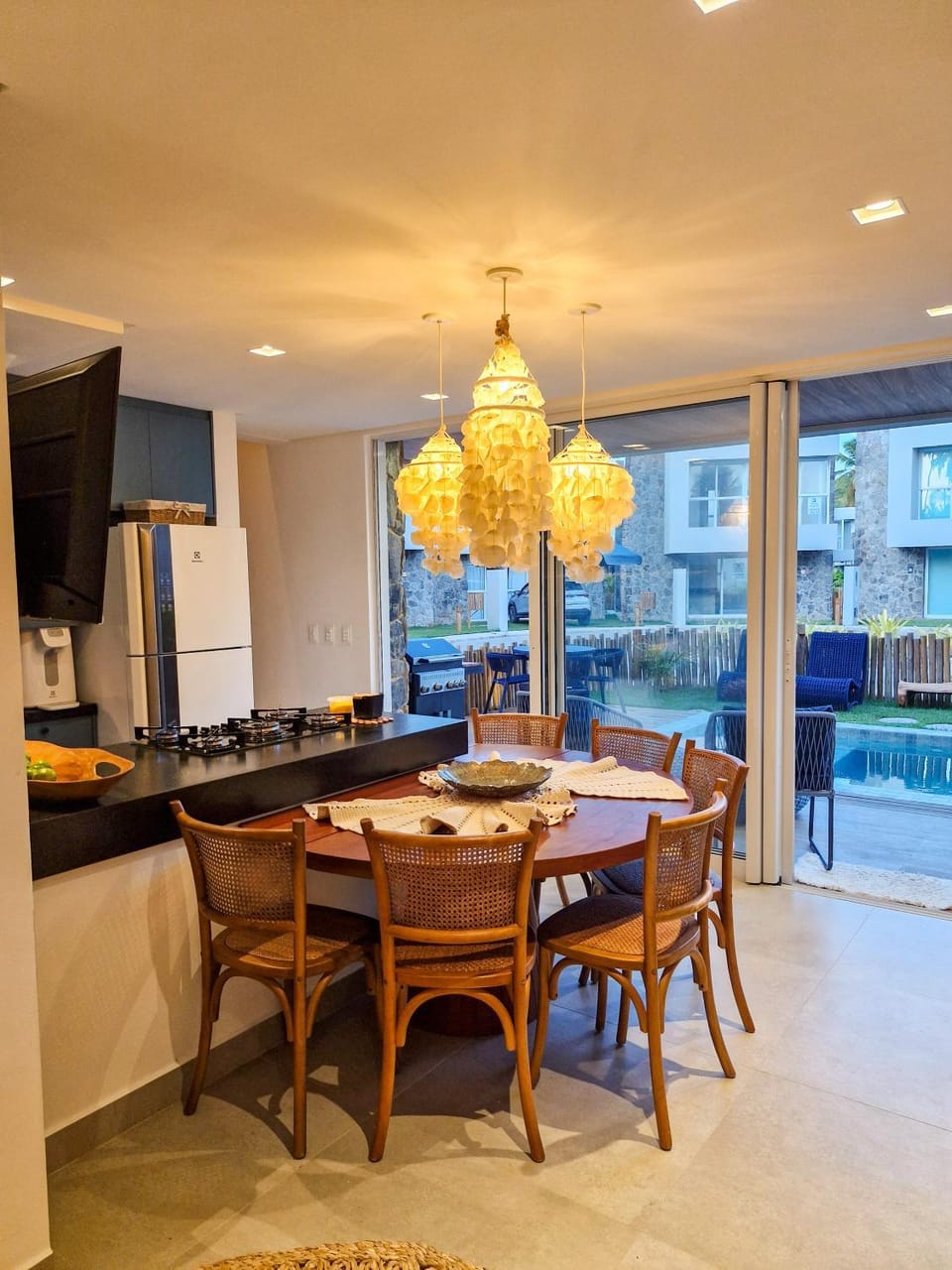 Living room, Seating area, Dining area