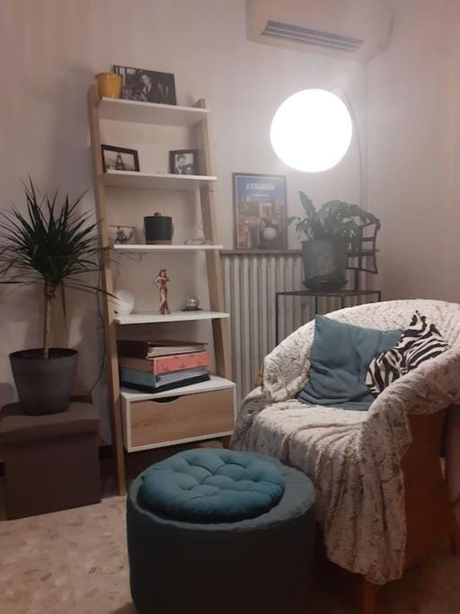 Seating area