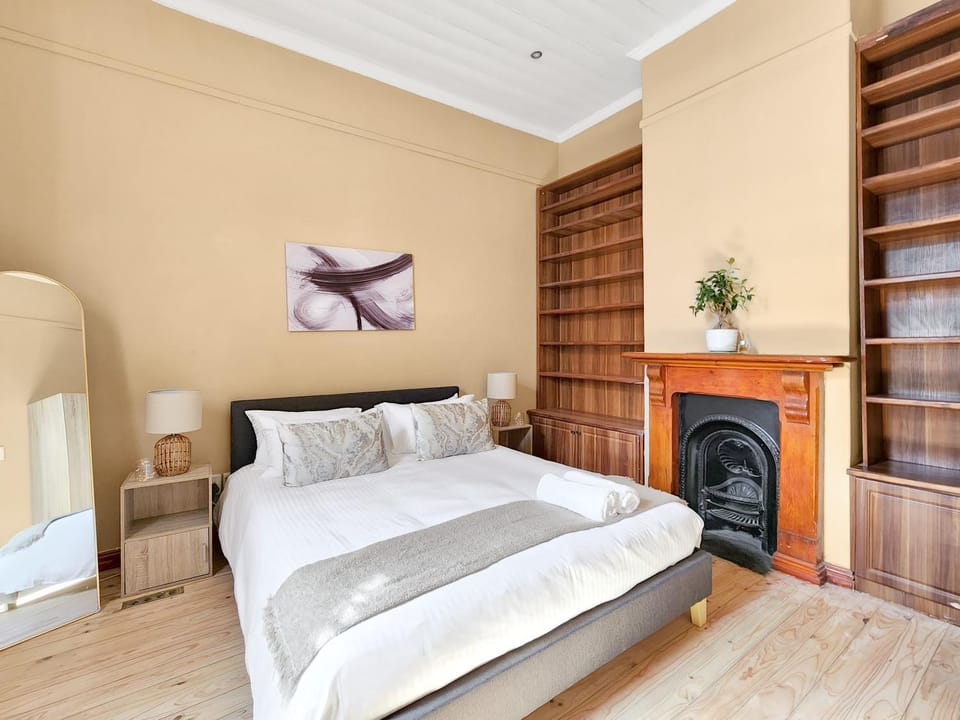 Bed, Photo of the whole room, Bedroom, flat iron, wardrobe