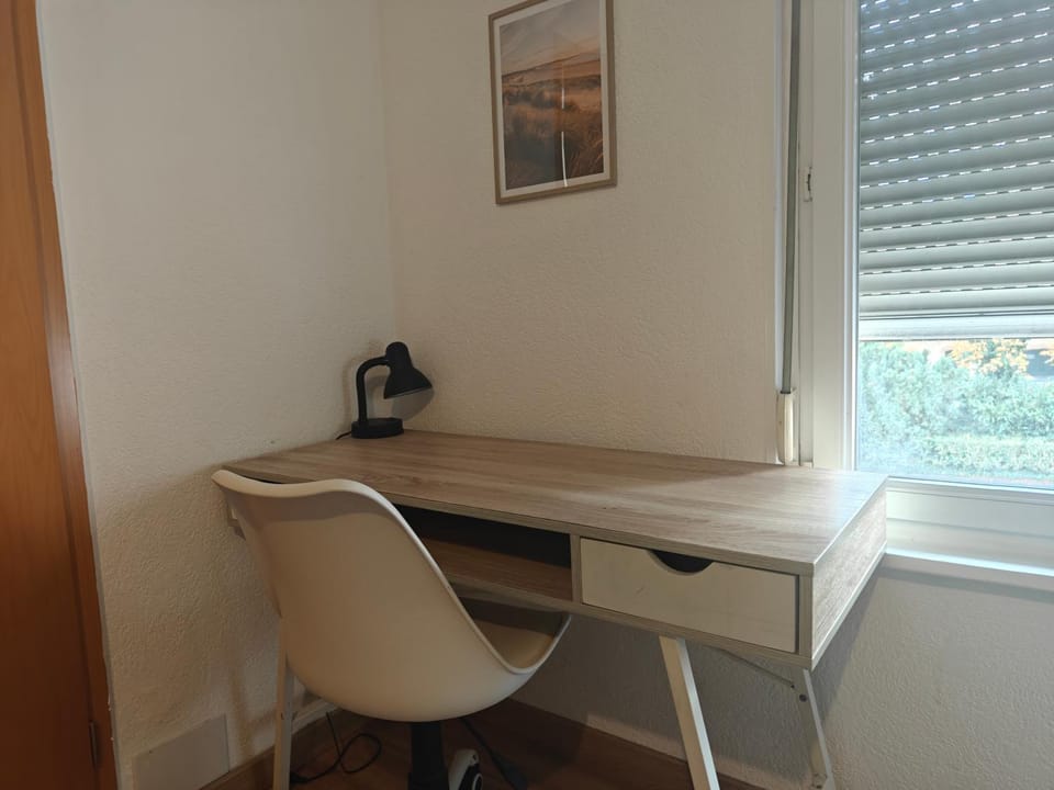 Auberge du manala chambre 4 personnes 24-24 Hostel in Saint-Louis