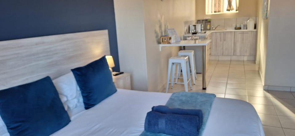 Sea Breeze Manor - Blue Unit Apartment in Eastern Cape