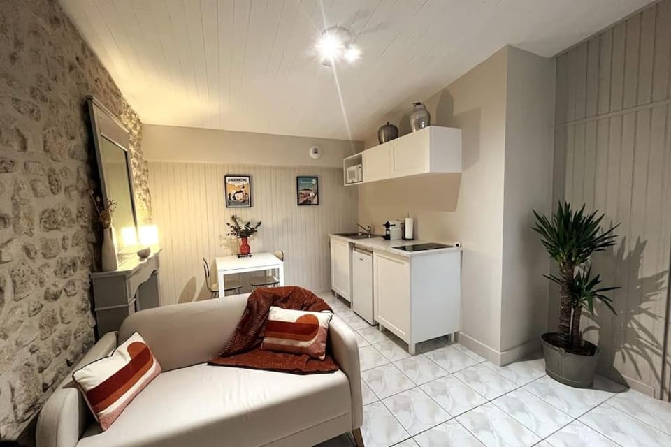 Gîte aux portes d'Angoulême Apartment in Nouvelle-Aquitaine