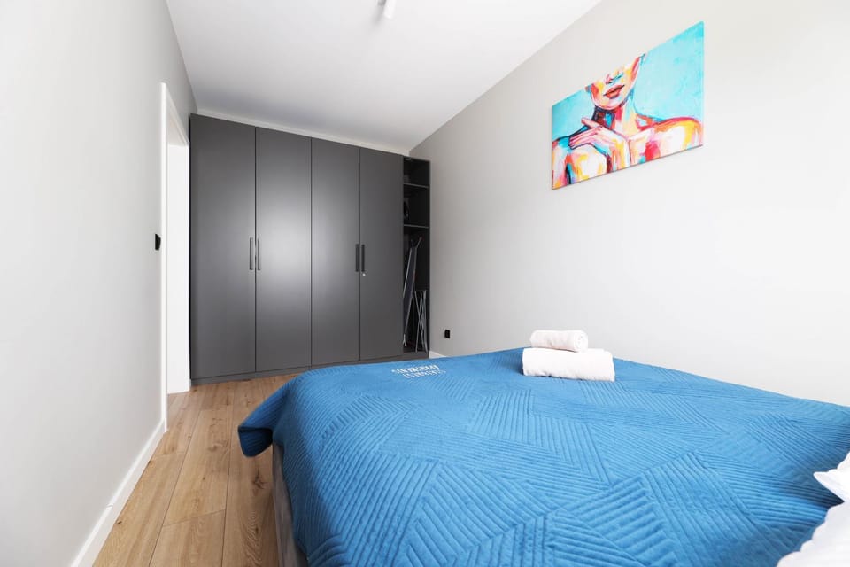 Bed, cot, flat iron