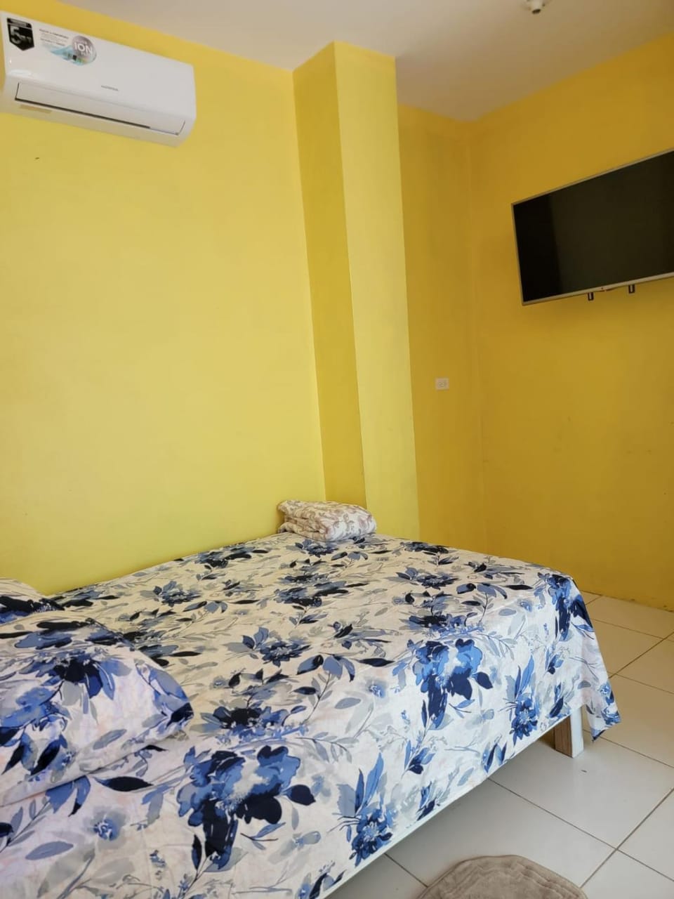 TV and multimedia, Bedroom, air conditioner