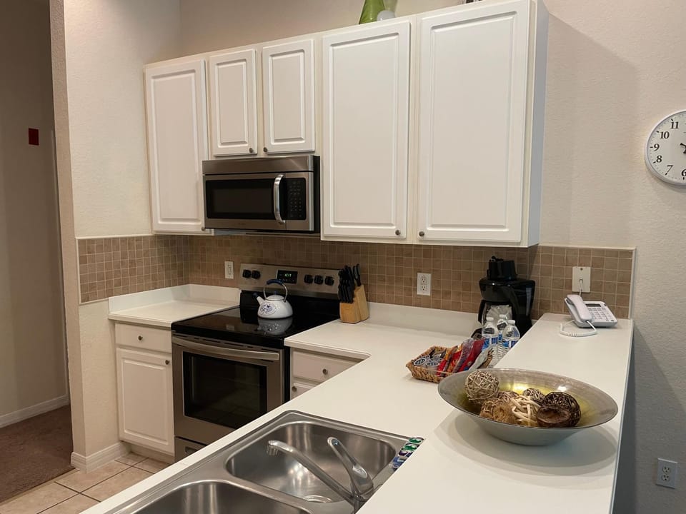 Bahama Bay Resort Disney 3 Bedroom No Fees Villa in Four Corners