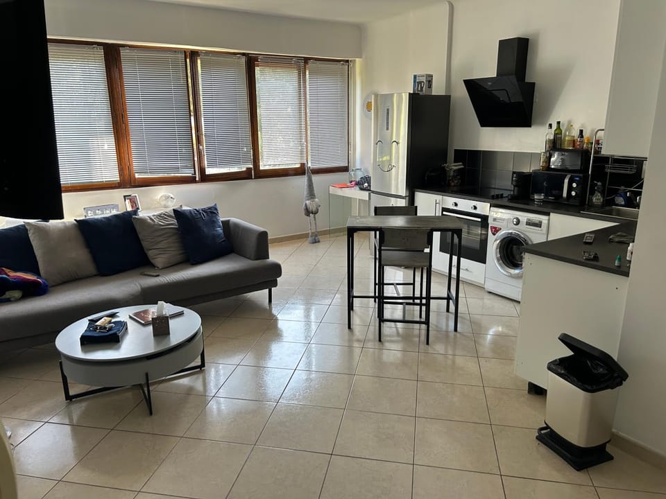 Appartement Standing, Parkings devant le Velodrome Apartment in Marseille