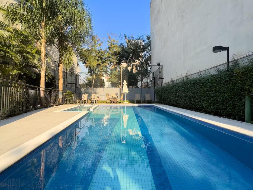 Day, Swimming pool