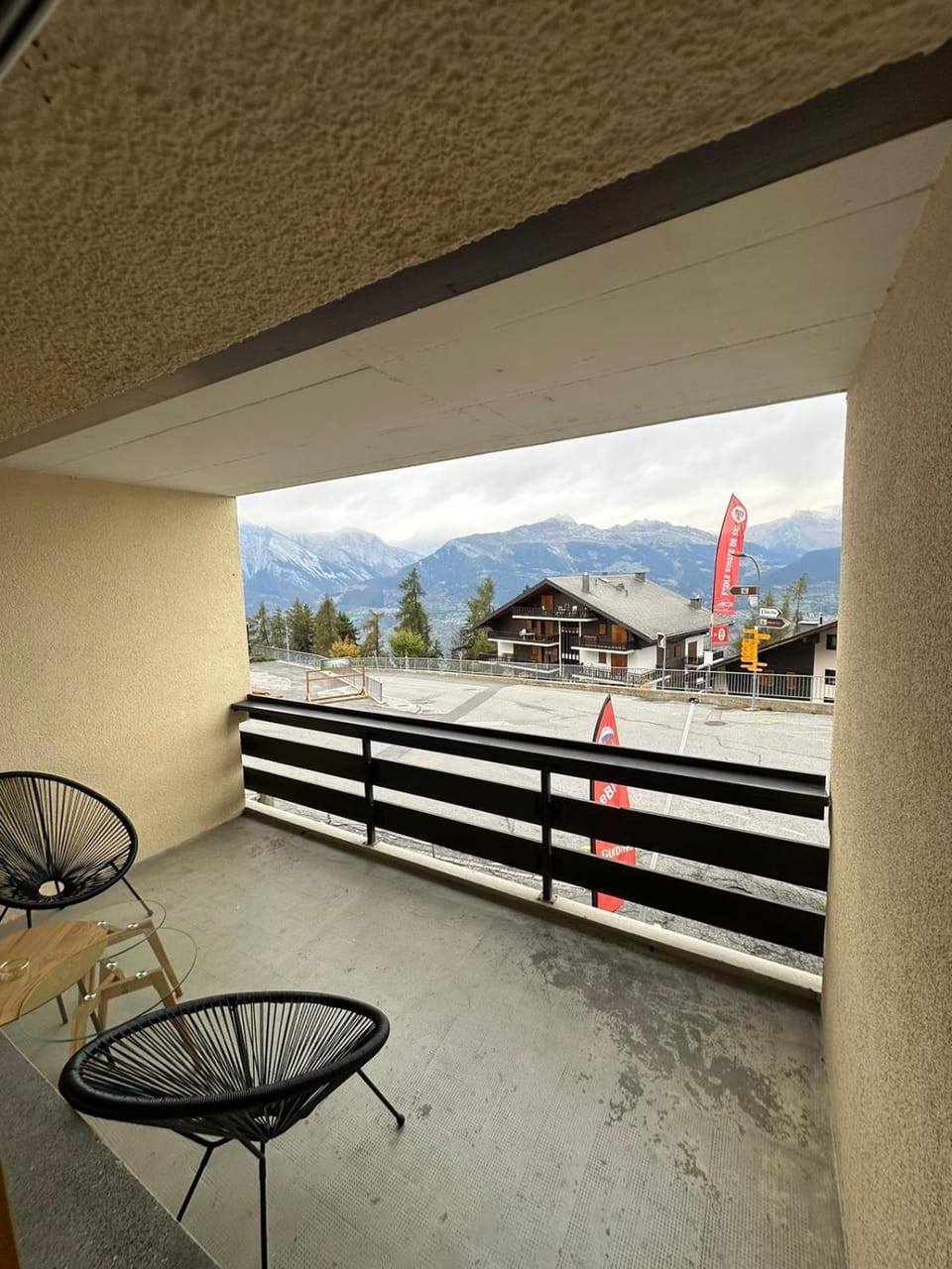 Natural landscape, View (from property/room), Balcony/Terrace, Autumn, Mountain view