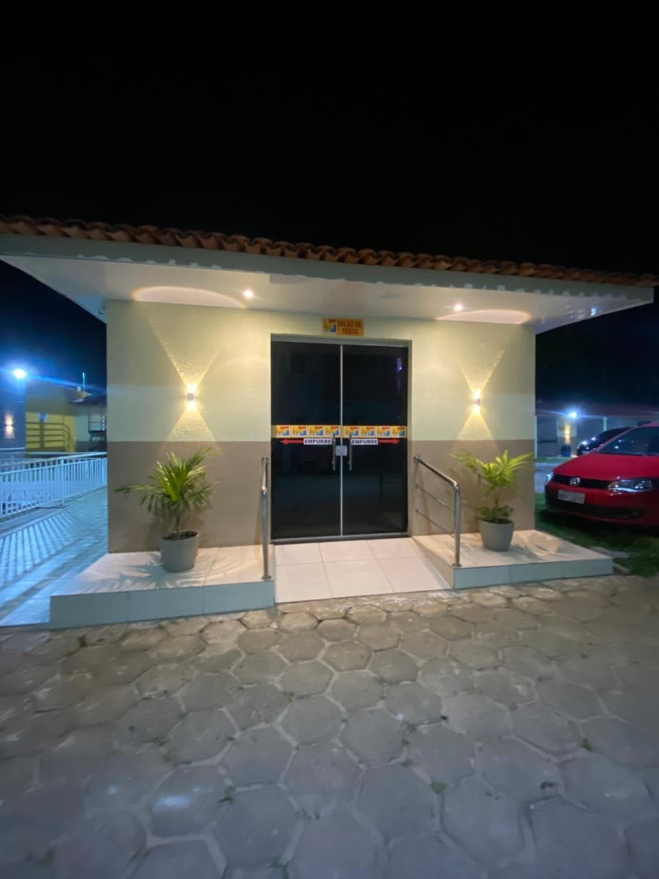 Communal lounge/ TV room, Balcony/Terrace, Lobby or reception, Business facilities