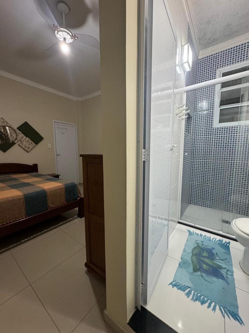 Shower, Bed, Bathroom, Photo of the whole room, Bedroom