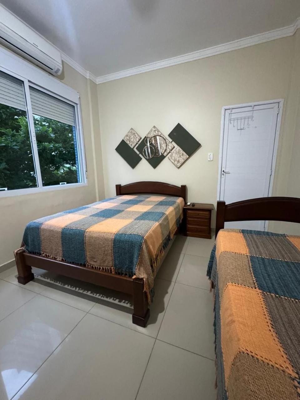 Bed, Photo of the whole room, Bedroom, air conditioner