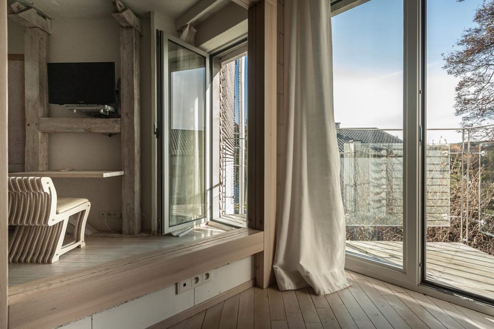 TV and multimedia, View (from property/room), Balcony/Terrace
