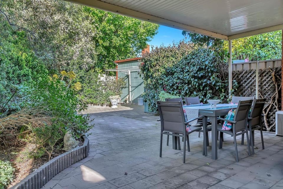 Balcony/Terrace, Garden view