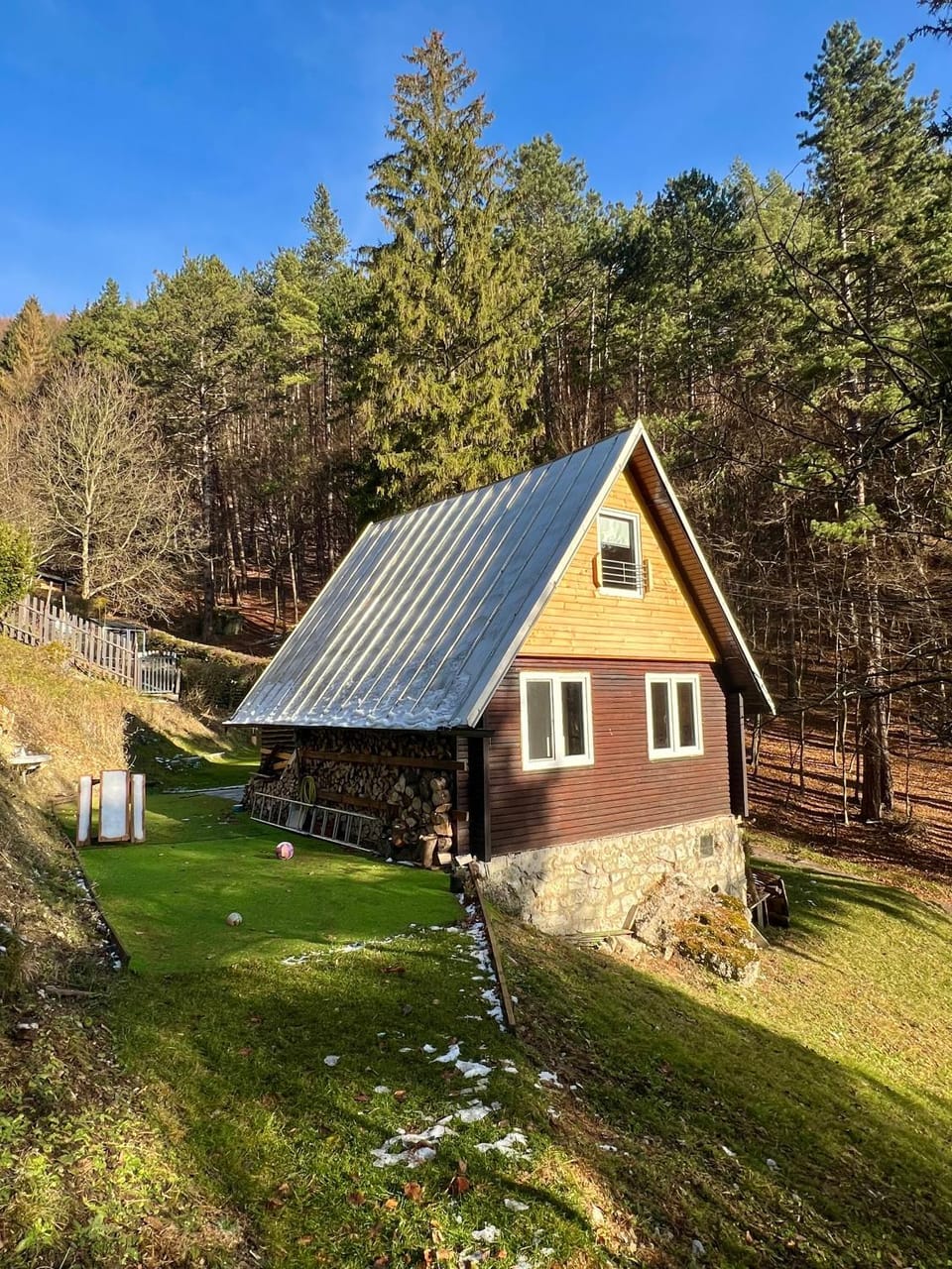 Property building, Day, Garden, Garden view