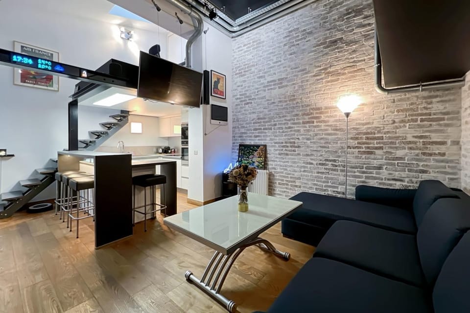 Charming atypical apartment - Gare de l'Est Apartment in Paris