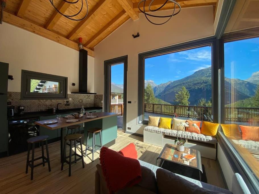 Mountain Cabin - vue montagne - 4 personnes Cabin in Les Houches