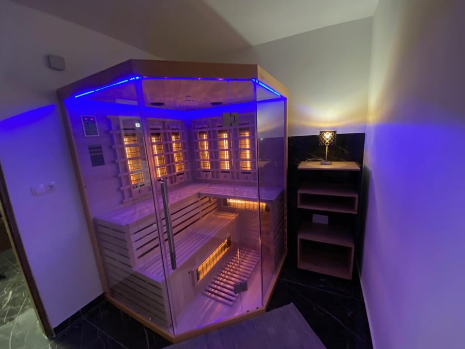 Sauna, Spa and wellness centre/facilities