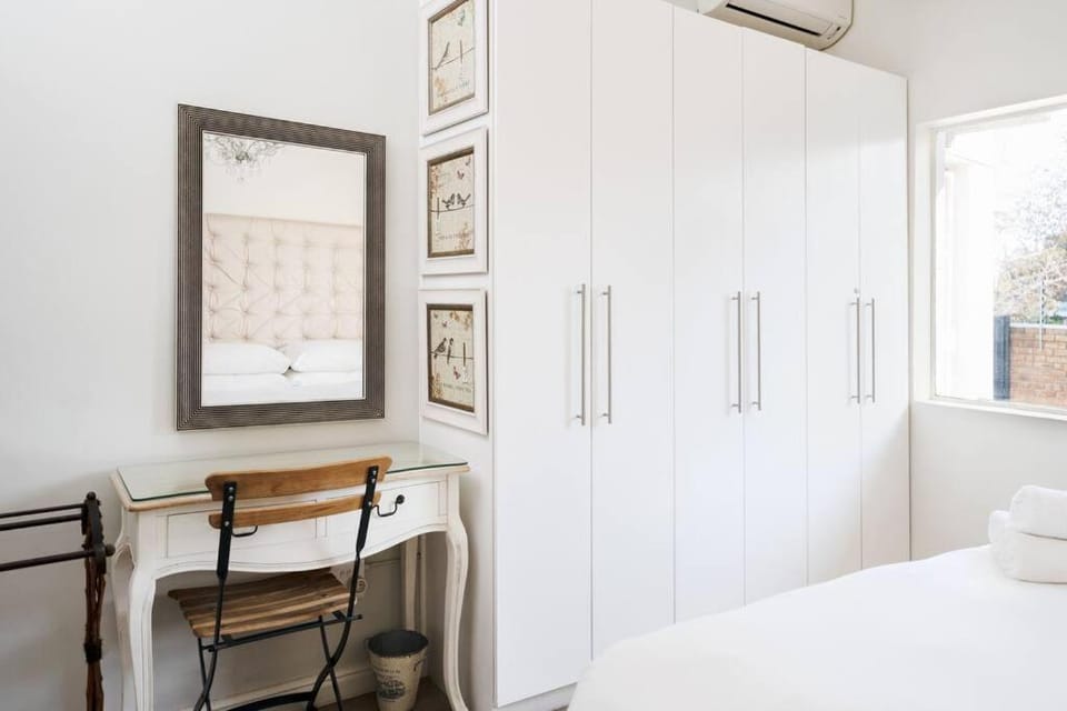 Avemore Vredehof 1 with backup power Apartment in Stellenbosch