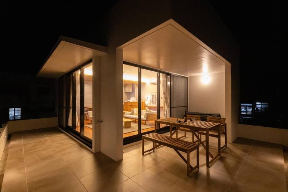 Night, Balcony/Terrace