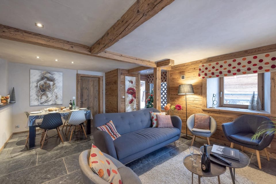 Property building, Living room