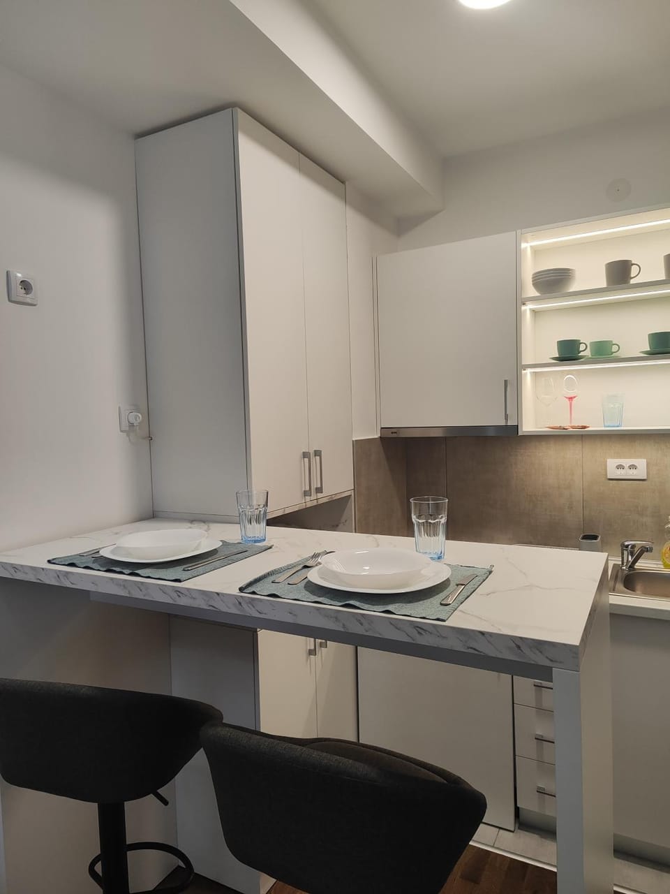 Kitchen or kitchenette